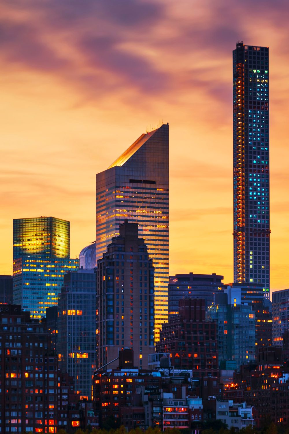 new-york-skycraper-sunset-usa new-york-skycraper-sunset-usa